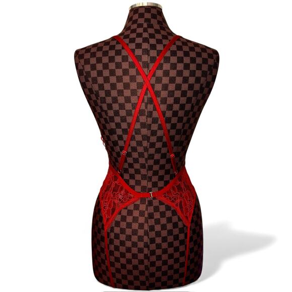 Victoria's Secret Red Lace Teddy Lingerie Size Medium Crotchless Sheer Coquette - Picture 5 of 12